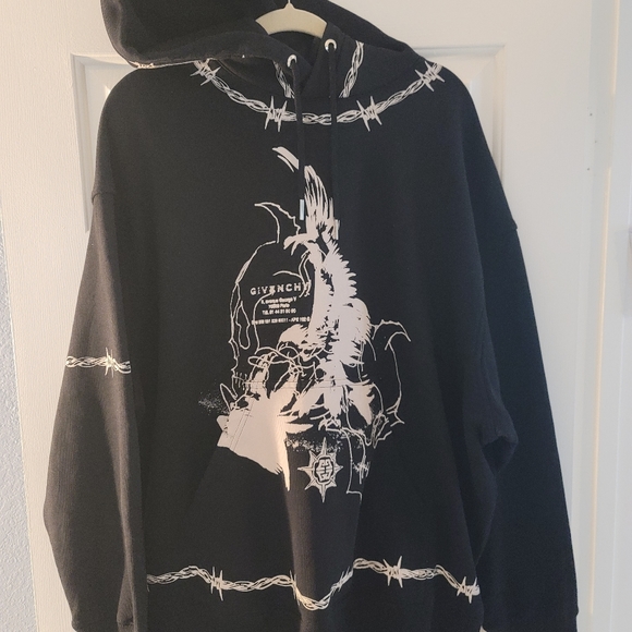 GIVENCHY Barbed Eagle Oversized Fit Hoodie XL - New - Picture 2 of 7